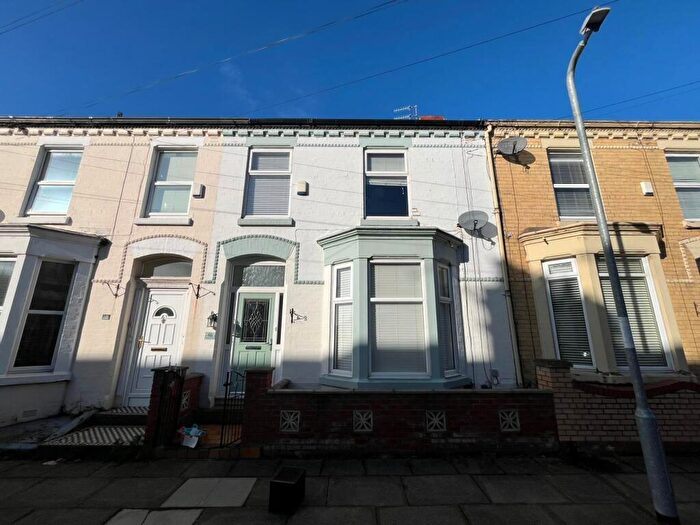 3 Bedroom House To Rent In Allington Street, L17