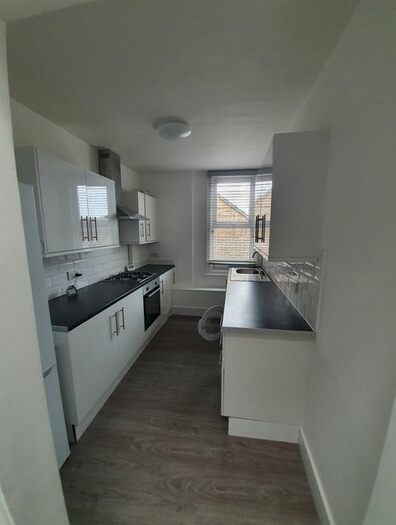1 Bedroom Flat To Rent In Sherwood Park Road, Sutton, SM1