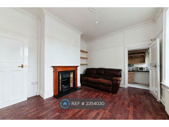 1 Bedroom Flat To Rent In Thurlby Close, Harrow, HA1