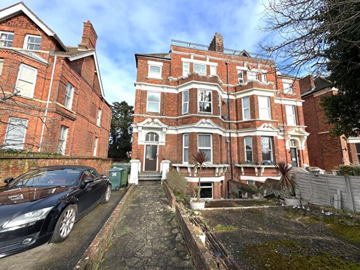 2 Bedroom Flat To Rent In Shorncliffe Road, Folkestone, CT20