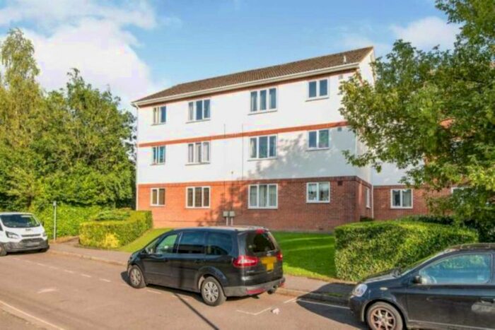 2 Bedroom Apartment To Rent In Longparish Court, Walled Meadow, SP10
