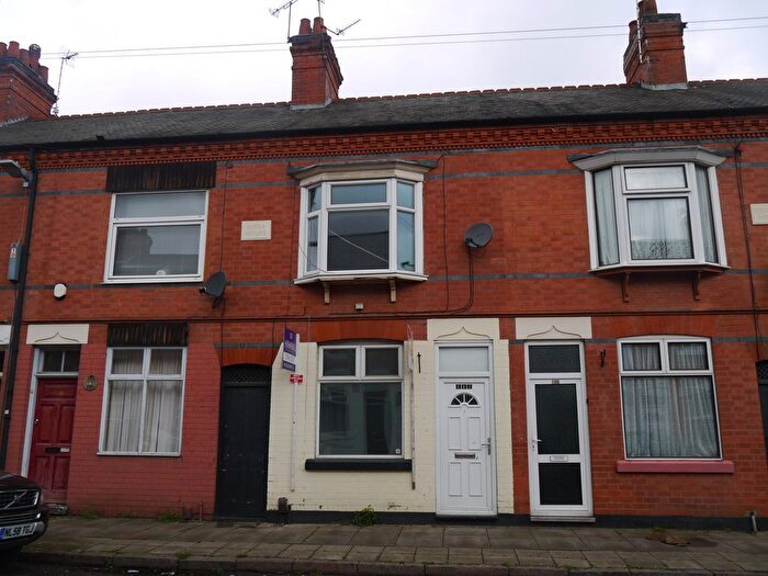 2 Bedroom Terraced House To Rent In Dunton Street, Leicester, LE3