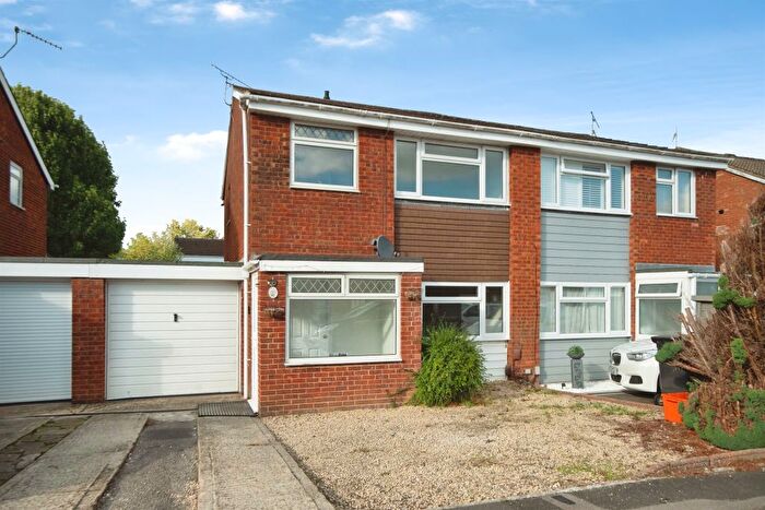 3 Bedroom Semi-Detached House For Sale In Carroll Close, Swindon, SN3