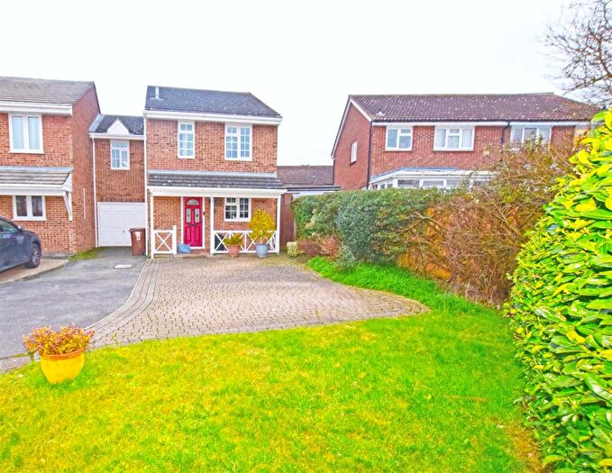 4 Bedroom Detached House For Sale In Embassy Close, Gillingham, ME7