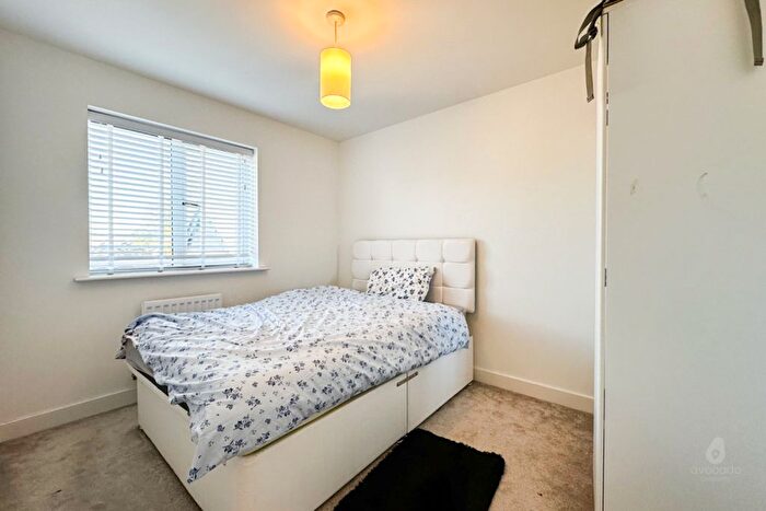 4 Bedroom Detached House For Sale In Trussell Road, Warfield, Berkshire, RG42