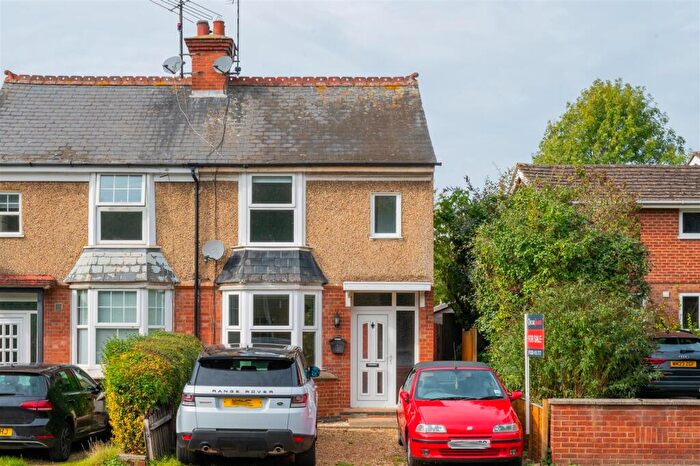 3 Bedroom Semi-Detached House For Sale In Stamford Road, Geddington, NN14