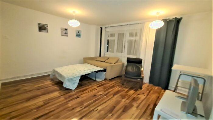 Studio To Rent In Tyndall Gardens, London, E10