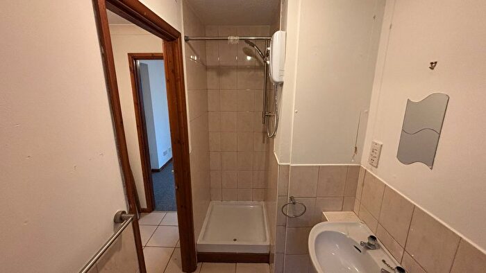 Studio To Rent In Allington Close, Taunton, TA1
