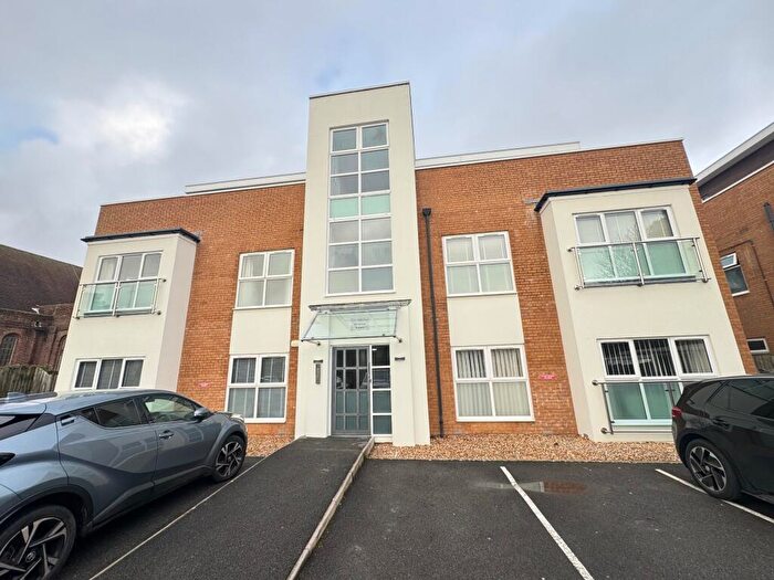 2 Bedroom Flat To Rent In Southbourne Road, Bournemouth, BH6