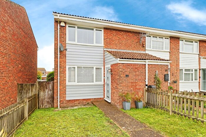 2 Bedroom End Terrace House For Sale In Witley Walk, Whitfield, Dover, Kent, CT16