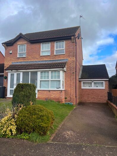 4 Bedroom Detached House To Rent In Honeysuckle Way, Northampton, NN3