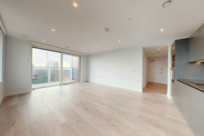 2 Bedroom Apartment To Rent In Park Central East, SE17