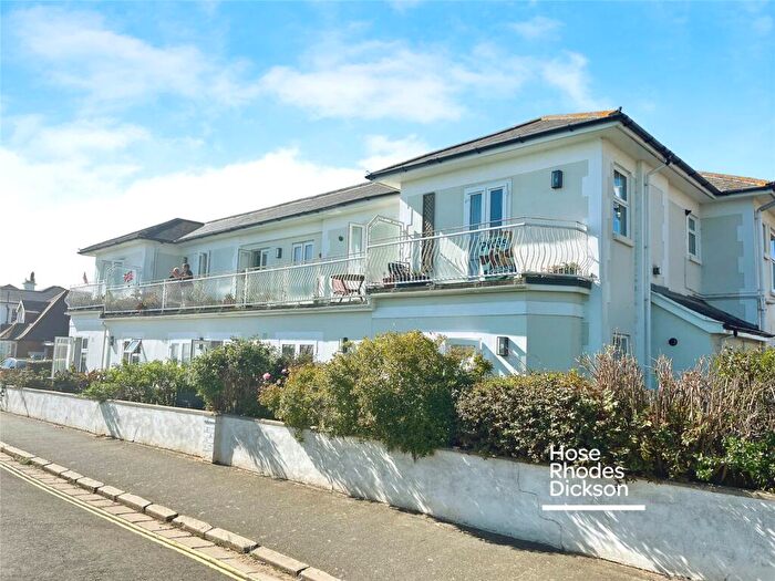 1 Bedroom Flat To Rent In Cliff House, Cliff Road, Sandown, PO36