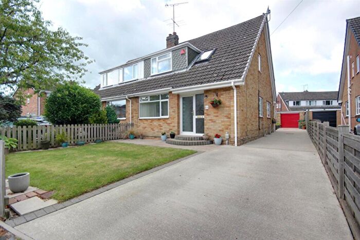 3 Bedroom Semi-Detached House For Sale In Canada Drive, Cherry Burton, Beverley, HU17