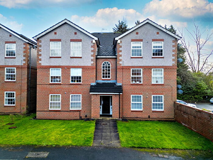 2 Bedroom Flat To Rent In Fairfield Court, Alwoodley, Leeds, LS17