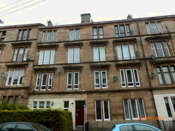 2 Bedroom Flat To Rent In / Roslea Drive, G31