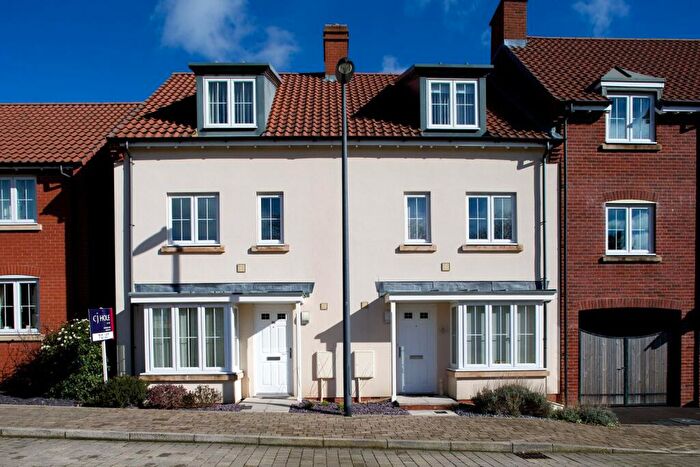 4 Bedroom Terraced House To Rent In Viburnum Road, Hortham Village, Bristol, BS32