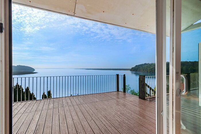 4 Bedroom Detached House For Sale In Cliff Road, Laugharne, Carmarthen, SA33