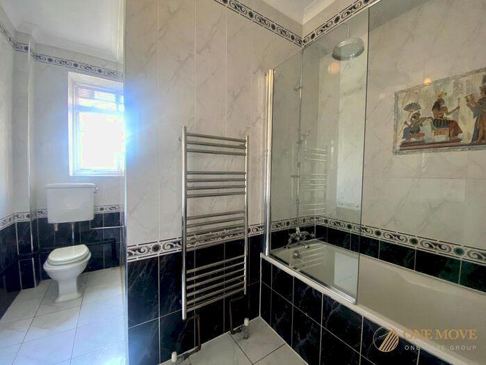 1 Bedroom Studio To Rent In Tavistock Square, Tavistock Court Tavistock Square, WC1H