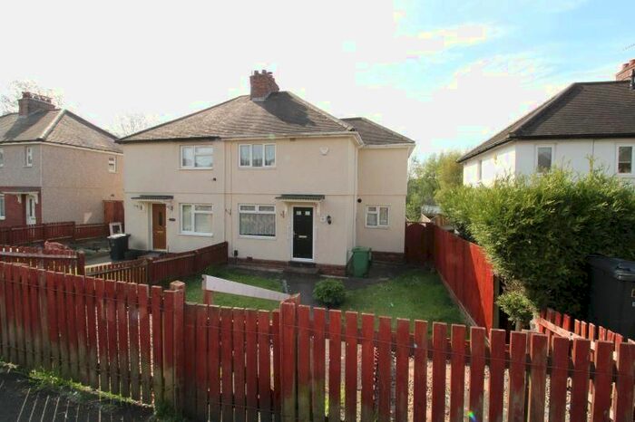 3 Bedroom Semi-Detached House To Rent In Bryce Road, Brierley Hill, DY5