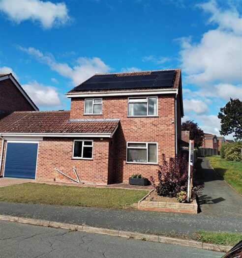 4 Bedroom Detached House For Sale In Hall Road, Stowmarket, IP14