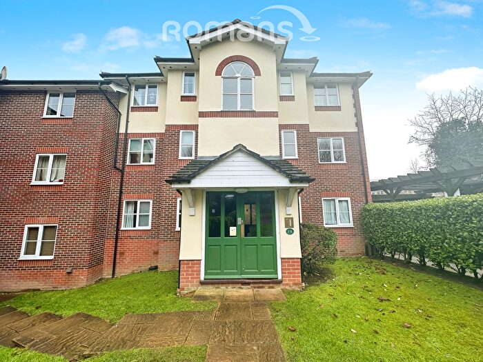 1 Bedroom Flat To Rent In Alexandra Park, Queen Alexandra Road, High Wycombe, HP11