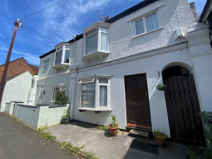 3 Bedroom Terraced House To Rent In Holliers Hill, Bexhill-On-Sea, TN40