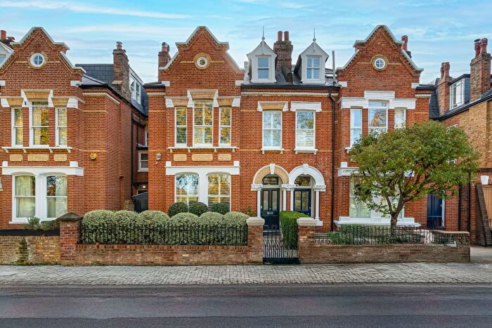 6 Bedroom Town House For Sale In Dorlcote Road, London, SW18