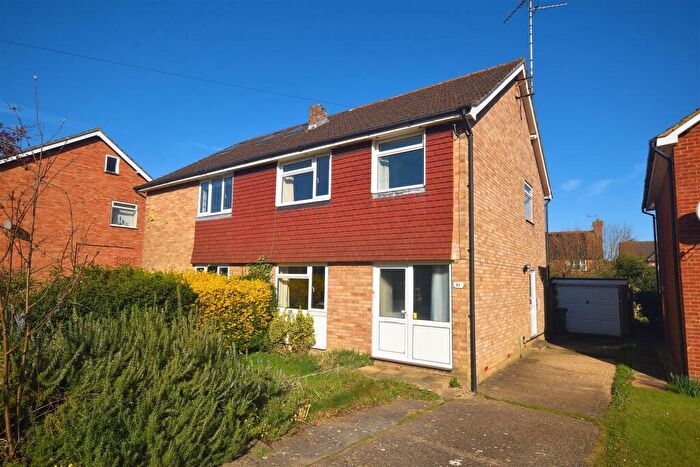 3 Bedroom Semi-Detached House For Sale In Bryants Acre, Wendover, HP22