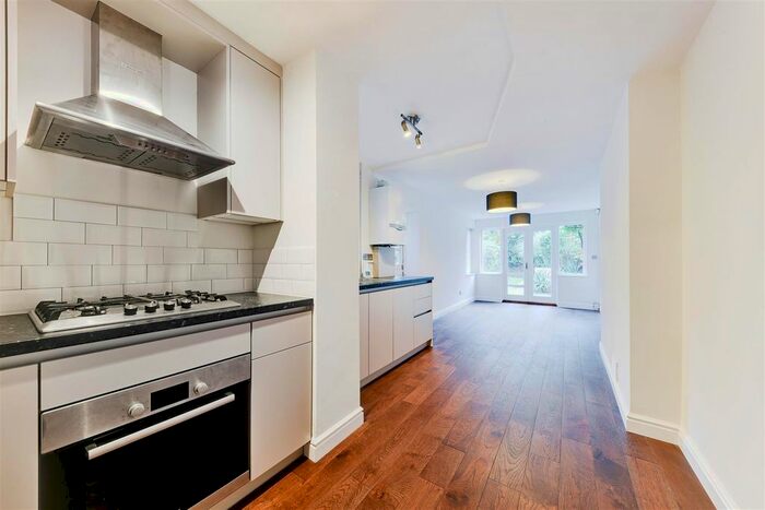 2 Bedroom Flat To Rent In Shirland Road, London, W9