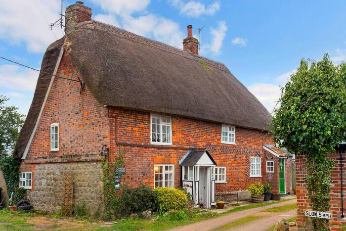 2 Bedroom Cottage To Rent In Stanton St. Bernard, Marlborough, SN8