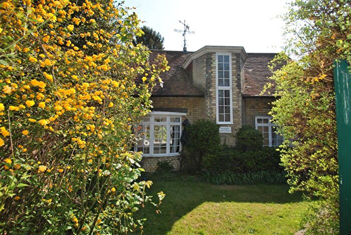 2 Bedroom End Of Terrace House To Rent In The Warren, Royston, SG8