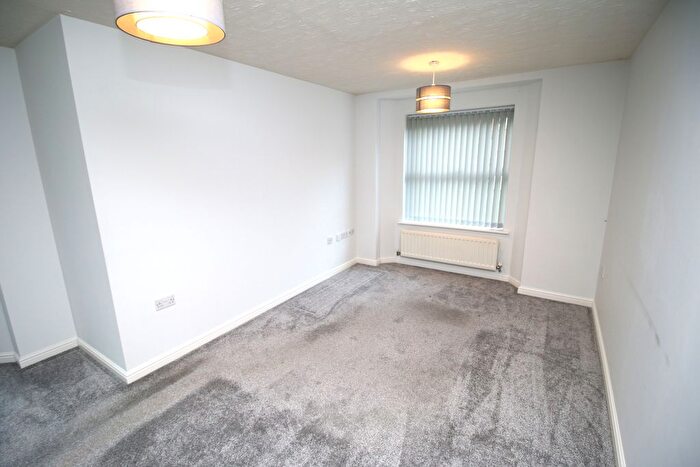 2 Bedroom Flat To Rent In Beanfield Avenue, Coventry, CV3