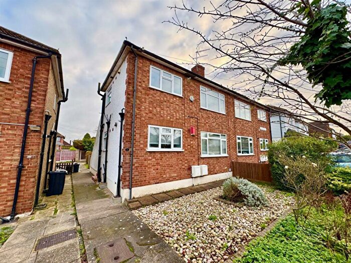 2 Bedroom Maisonette To Rent In Rushdean Court, Doddinghurst Road, Brentwood, CM15