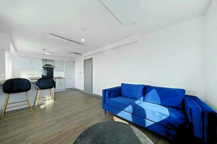 2 Bedroom Flat To Rent In Church Road, Liverpool, Merseyside, L22