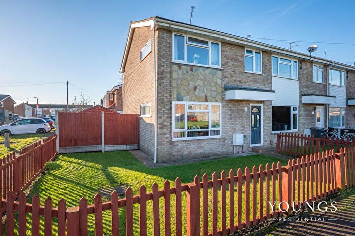 3 Bedroom End Of Terrace House For Sale In Walkways, Canvey Island, SS8