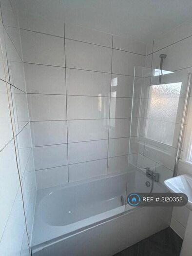 3 Bedroom Terraced House To Rent In Brighton Road, Lancing/ Shoreham, BN15