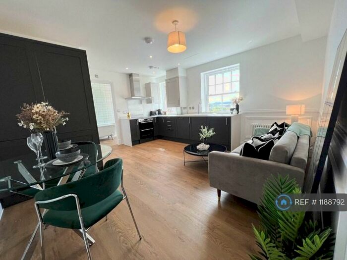 2 Bedroom Flat To Rent In The Esplanade, Sheringham, NR26