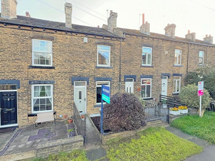 2 Bedroom Terraced House For Sale In Hillthorpe Road, Pudsey, LS28