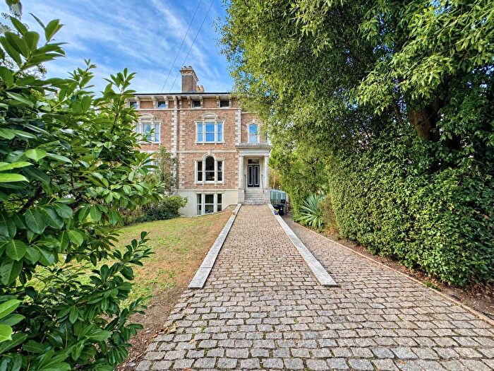 2 Bedroom Flat For Sale In Dorchester Road, Lodmoor Hill, DT4