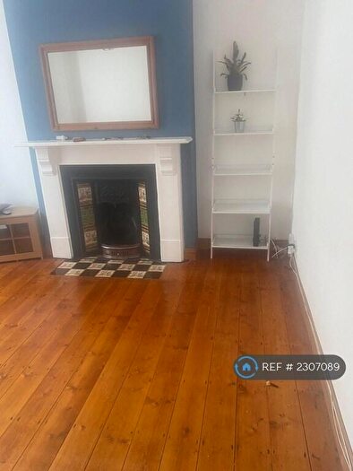 5 Bedroom Terraced House To Rent In Diana Street, Cardiff, CF24