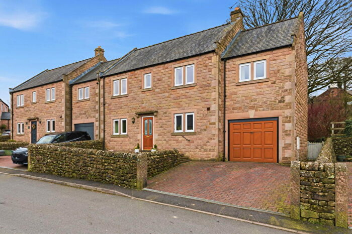 5 Bedroom Detached House For Sale In Thatchers Croft, Tansley, Matlock, DE4