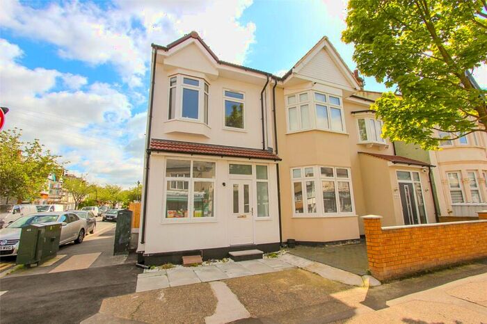 3 Bedroom Semi-Detached House For Sale In Westborough Road, Westcliff-on-Sea, Essex, SS0
