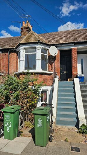 2 Bedroom Flat For Sale In Riverdale Road, Erith, DA8