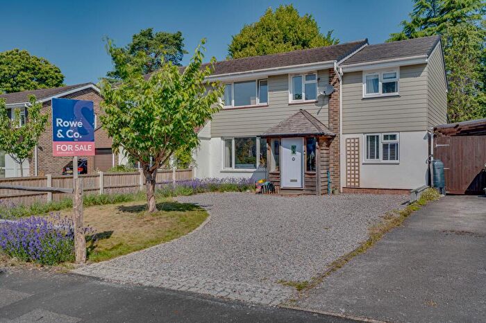 4 Bedroom Semi-Detached House For Sale In Ashdown Road, Chandler's Ford, SO53