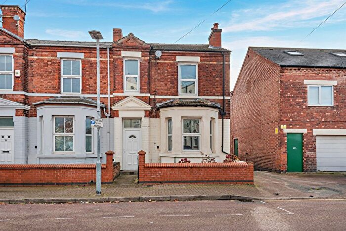 5 Bedroom End Terrace House For Sale In Rushworth Avenue, West Bridgford, Nottingham, NG2