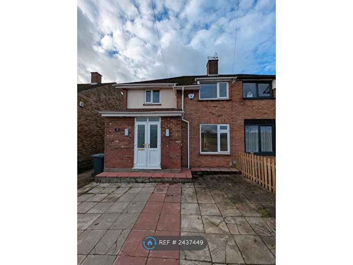 3 Bedroom Semi-Detached House To Rent In Romilly Drive, Watford, WD19