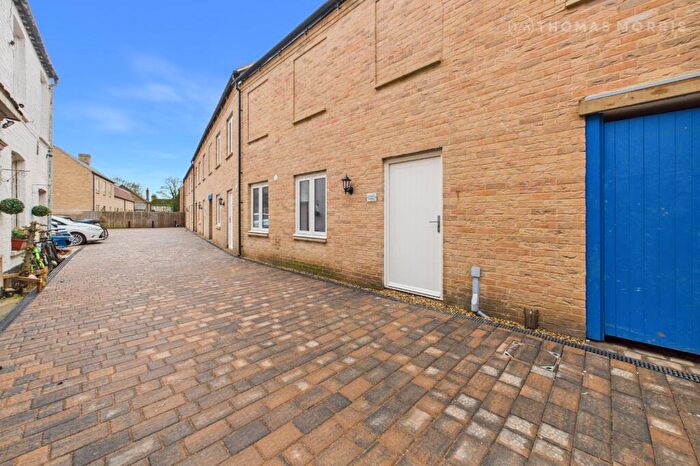2 Bedroom End Of Terrace House For Sale In Windmill Row, St. Neots, Cambridgeshire, PE19