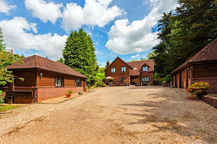 4 Bedroom Detached House For Sale In Four Marks, Hampshire, GU34