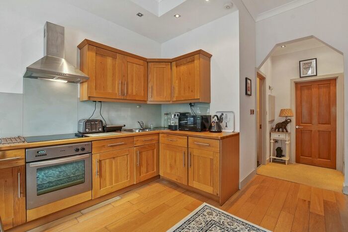 1 Bedroom Flat To Rent In Blomfield Villas, London, W2